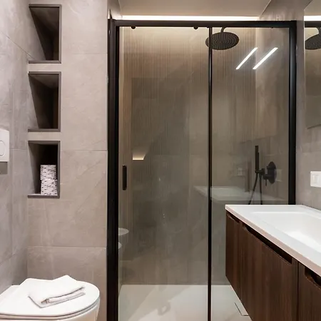 Apartmán Boutique D'este - 5 Min Metro - Olimpiadi Milano-cortina 26 - Salone Del Mobile 26 *